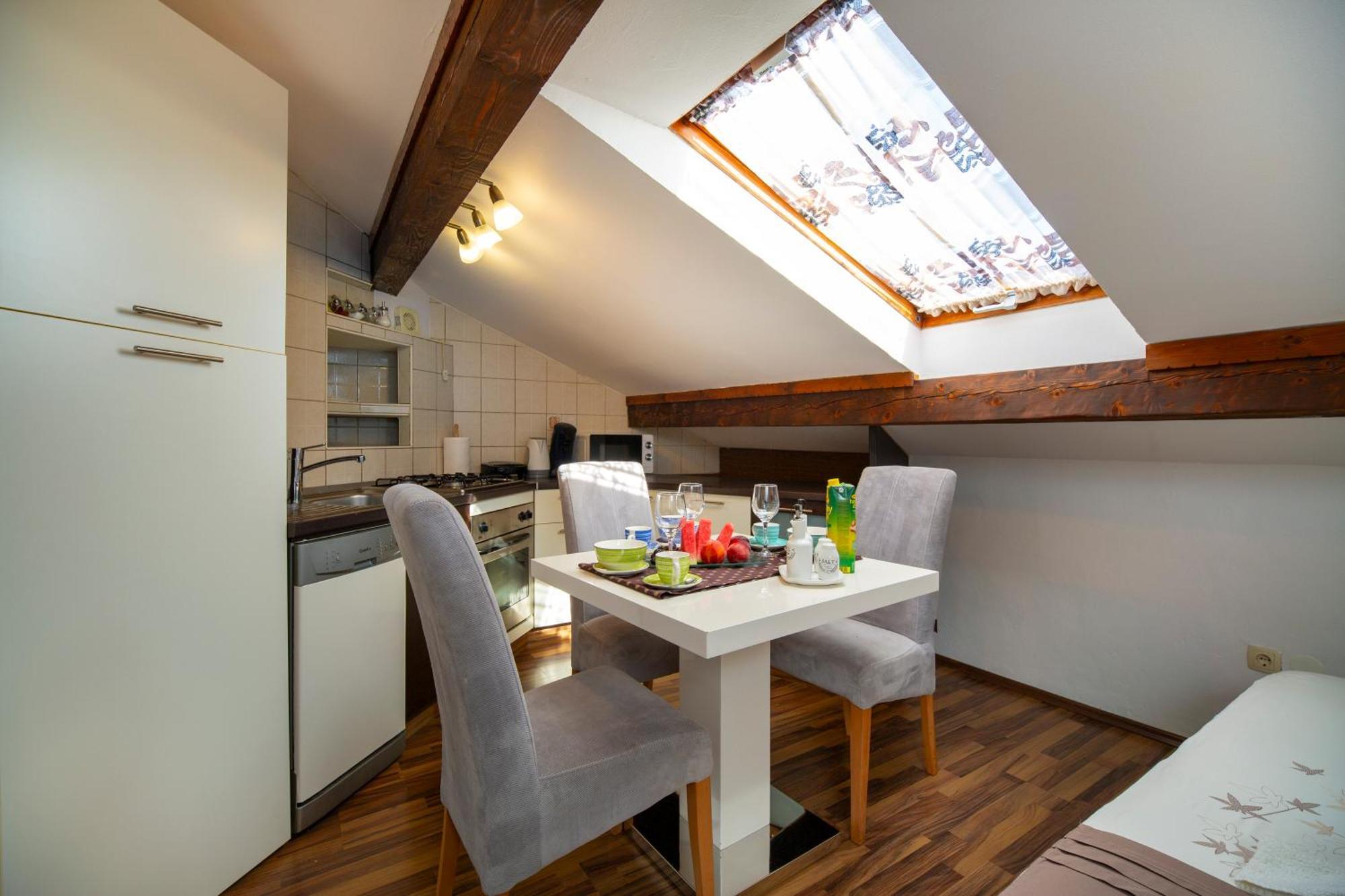 Apartman Viki Stinjan Pula Bagian luar foto