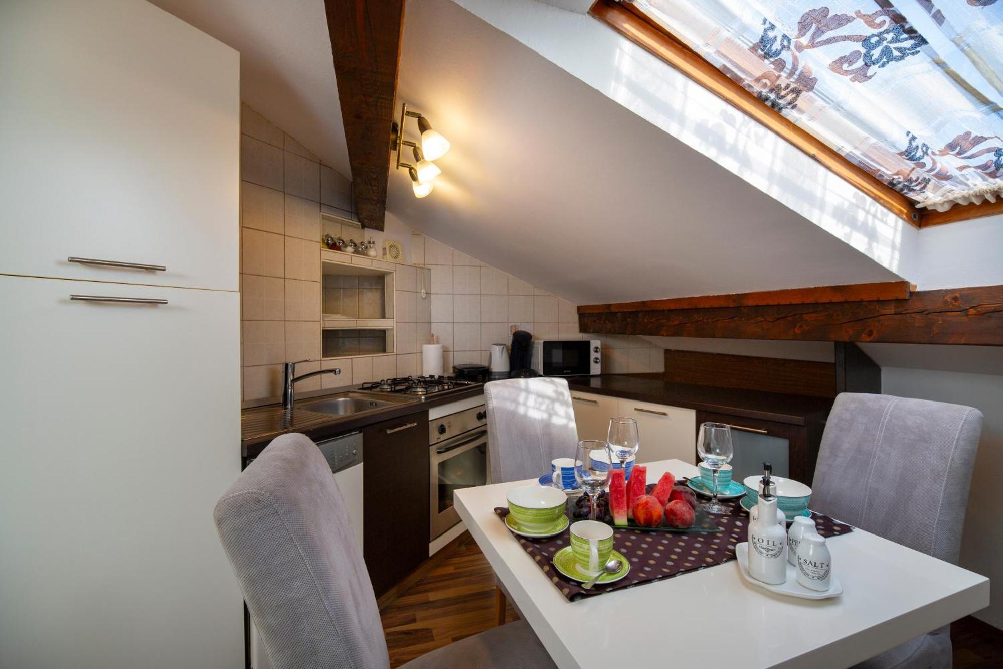 Apartman Viki Stinjan Pula Bagian luar foto