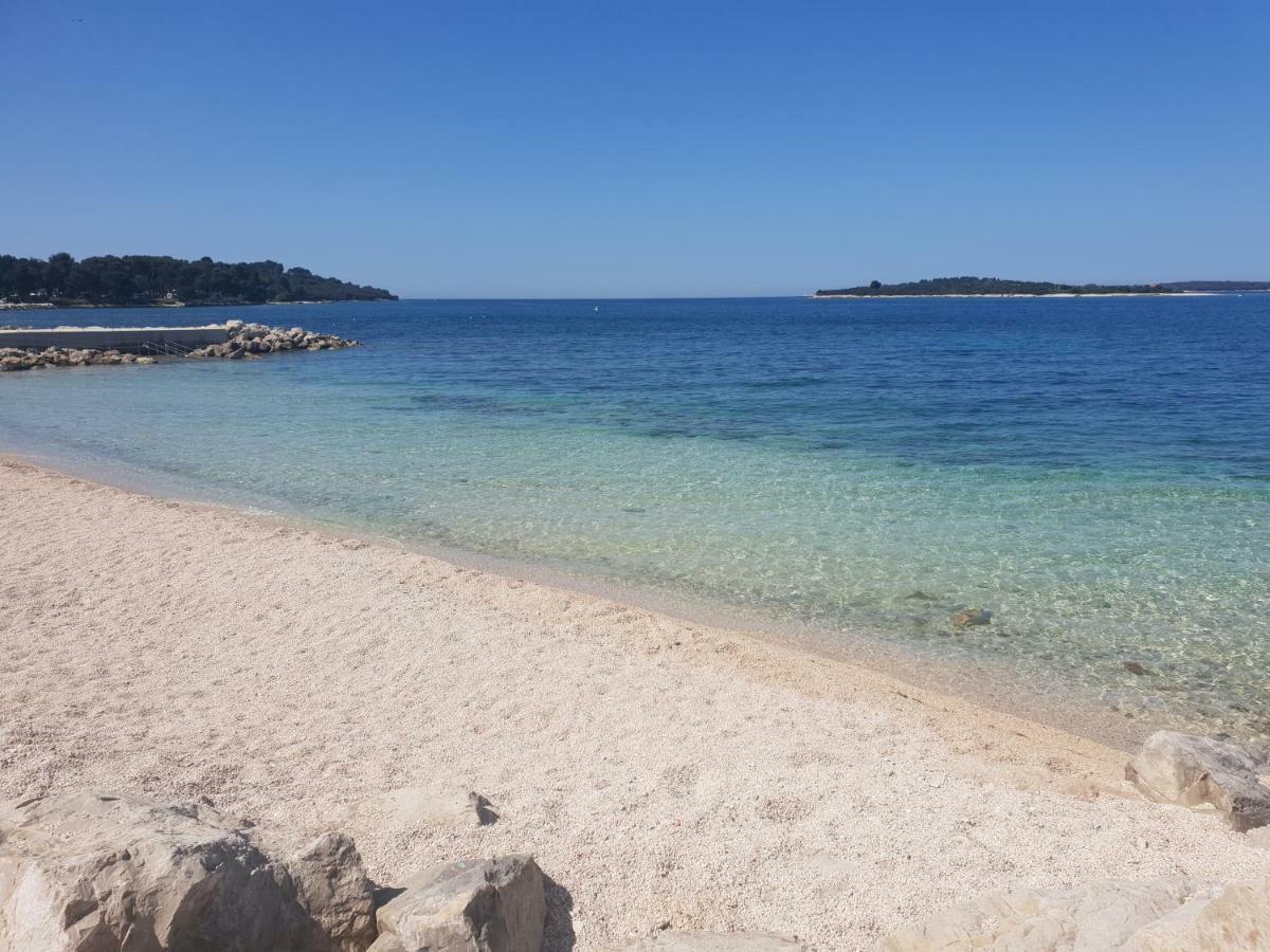 Apartman Viki Stinjan Pula Bagian luar foto